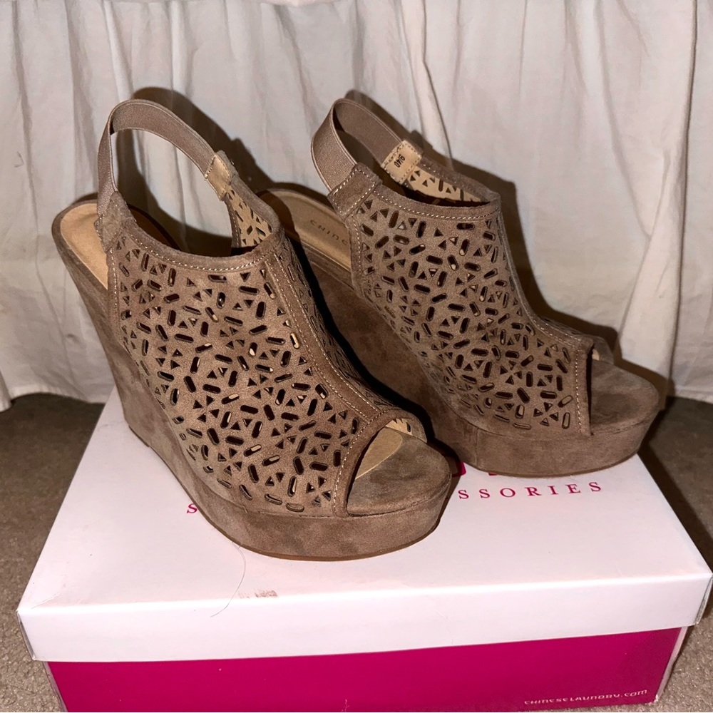 Chinese Laundry Wedge Heel